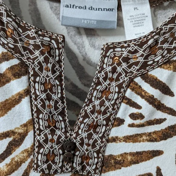 Alfred Dunner Animal Print Pullover Top Sequin Tribal Trim - Picture 3 of 6